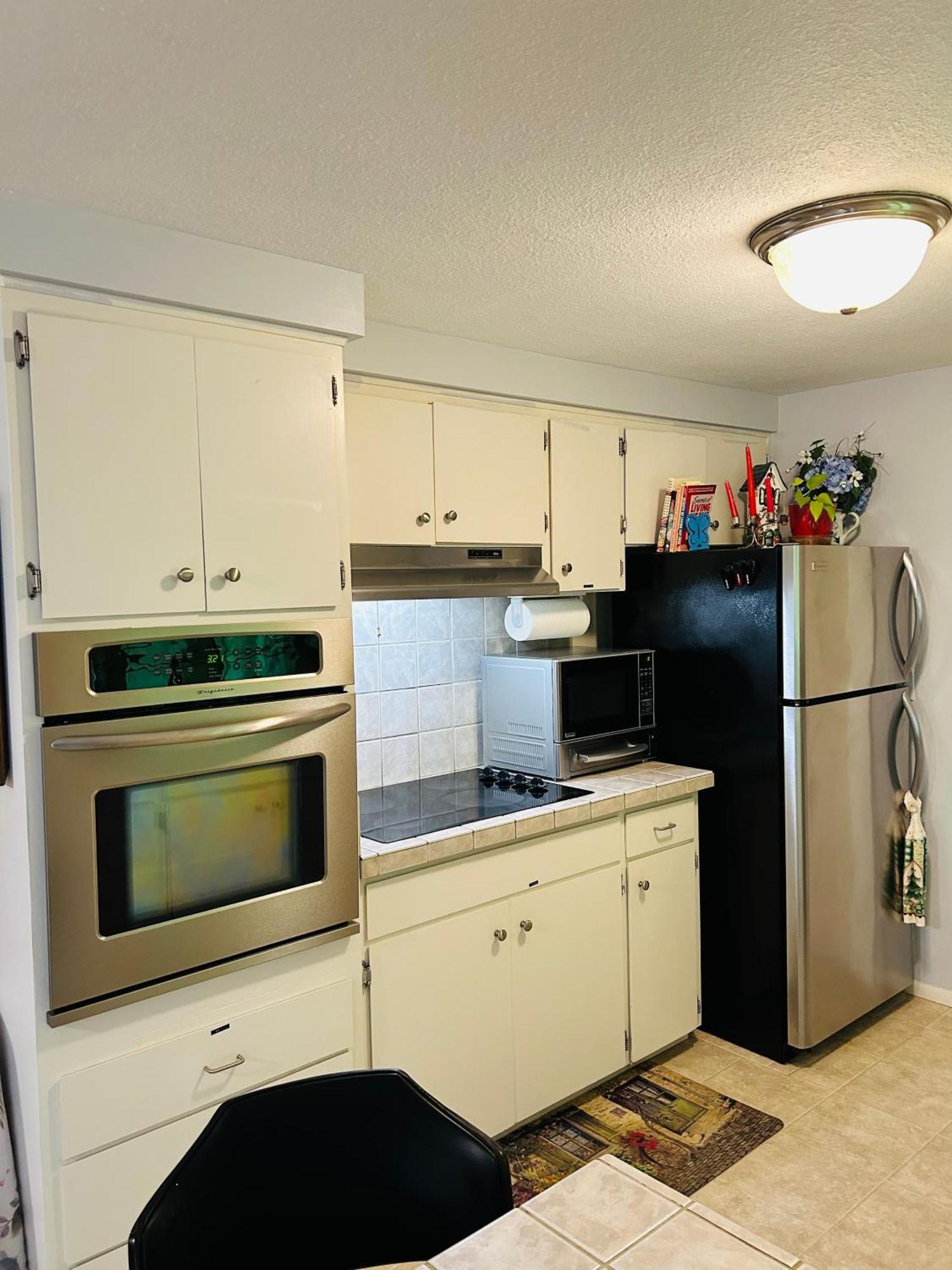 Emerald City 3 Bedroom 1 Bath Home Γιουτζίν Εξωτερικό φωτογραφία