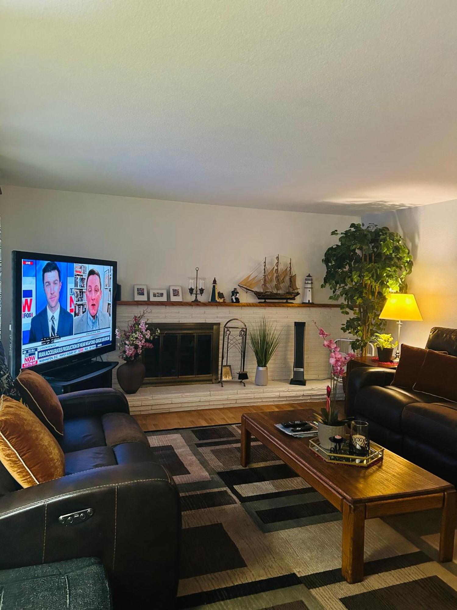 Emerald City 3 Bedroom 1 Bath Home Γιουτζίν Εξωτερικό φωτογραφία